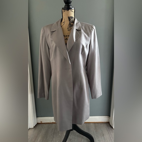 Vintage 1999 2-pc Spenser Jeremy 100% Silk Gray sheath dress and coat. Size 12. - Picture 7 of 10